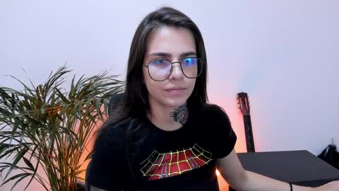 Snapshot of meurief chatting on 02/06/25, 02:48 Meurif online show from 02/06/25, 02:48