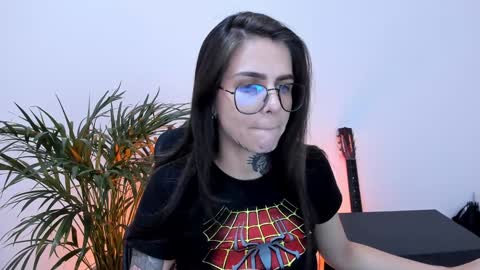 Snapshot of meurief chatting on 02/07/25, 05:07 Meurif online show from 02/07/25, 05:07