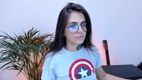 Snapshot of meurief chatting on 02/09/25, 03:34 Meurif online show from 02/09/25, 03:34