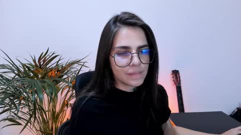 Snapshot of meurief chatting on 02/10/25, 10:09 Meurif online show from 02/10/25, 10:09