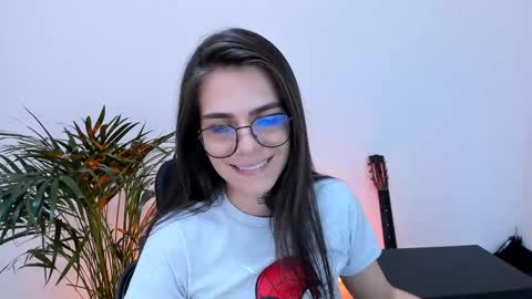 Snapshot of meurief chatting on 02/11/25, 03:08 Meurif online show from 02/11/25, 03:08