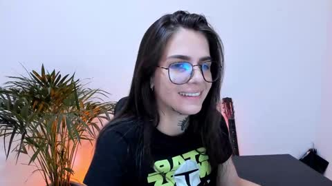 Snapshot of meurief chatting on 02/13/25, 03:14 Meurif online show from 02/13/25, 03:14