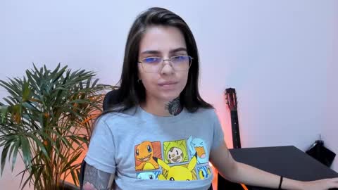 Snapshot of meurief chatting on 02/18/25, 04:05 Meurif online show from 02/18/25, 04:05