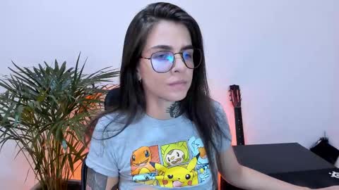 Snapshot of meurief chatting on 02/19/25, 10:12 Meurif online show from 02/19/25, 10:12