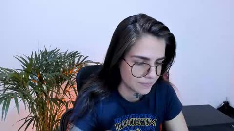 Snapshot of meurief chatting on 02/22/25, 07:36 Meurif online show from 02/22/25, 07:36