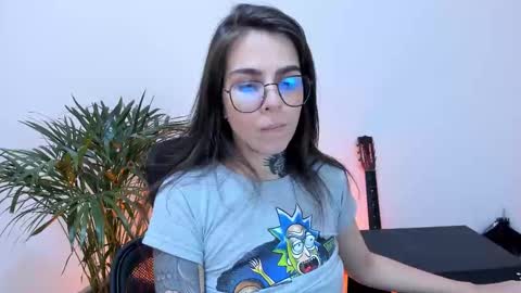 Snapshot of meurief chatting on 02/23/25, 06:12 Meurif online show from 02/23/25, 06:12