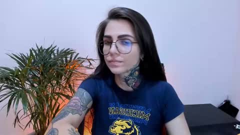 Snapshot of meurief chatting on 02/27/25, 10:53 Meurif online show from 02/27/25, 10:53