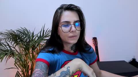 Snapshot of meurief chatting on 03/02/25, 01:05 Meurif online show from 03/02/25, 01:05