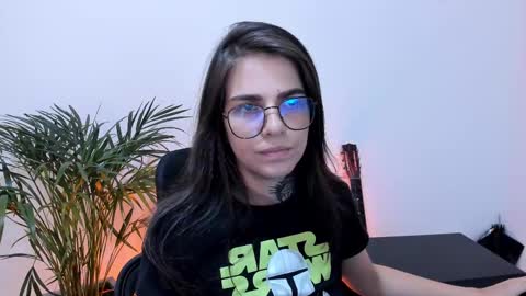 Snapshot of meurief chatting on 03/04/25, 06:07 Meurif online show from 03/04/25, 06:07