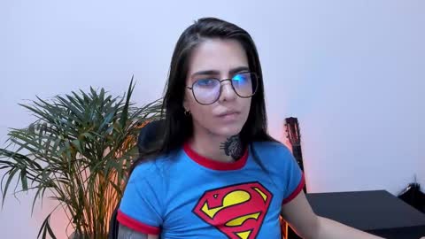 Snapshot of meurief chatting on 03/09/25, 01:59 Meurif online show from 03/09/25, 01:59