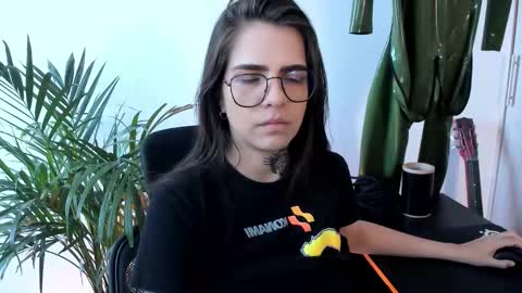 Snapshot of meurief chatting on 09/14/25, 04:39 Meurif online show from 09/14/25, 04:39