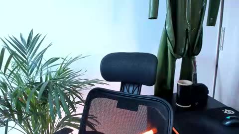 Snapshot of meurief chatting on 10/11/25, 03:32 Meurif online show from 10/11/25, 03:32