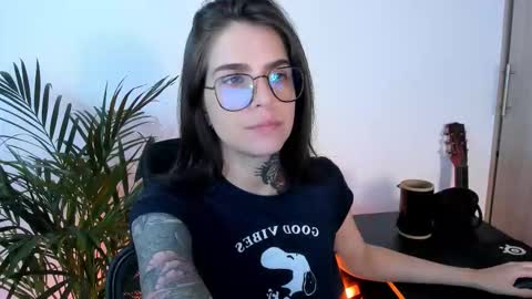 Snapshot of meurief chatting on 10/23/25, 09:30 Meurif online show from 10/23/25, 09:30