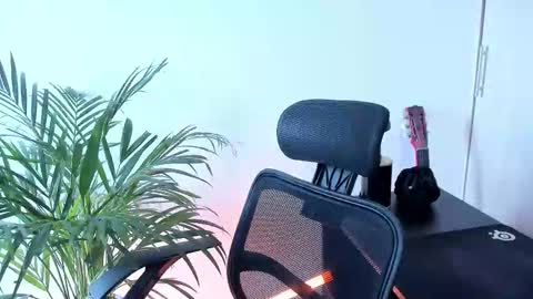 Snapshot of meurief chatting on 10/29/25, 03:14 Meurif online show from 10/29/25, 03:14