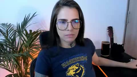 Snapshot of meurief chatting on 11/03/25, 12:46 Meurif online show from 11/03/25, 12:46