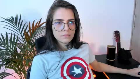 Snapshot of meurief chatting on 11/06/25, 10:32 Meurif online show from 11/06/25, 10:32