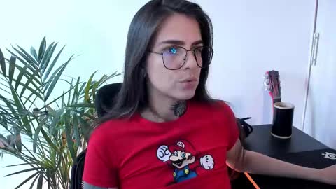 Snapshot of meurief chatting on 11/12/25, 05:46 Meurif online show from 11/12/25, 05:46