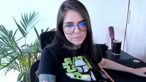 Snapshot of meurief chatting on 11/20/25, 03:12 Meurif online show from 11/20/25, 03:12