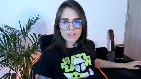 Snapshot of meurief chatting on 11/22/25, 03:16 Meurif online show from 11/22/25, 03:16