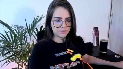 Snapshot of meurief chatting on 11/23/25, 12:27 Meurif online show from 11/23/25, 12:27