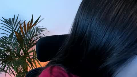 Snapshot of meurief chatting on 11/30/25, 01:20 Meurif online show from 11/30/25, 01:20