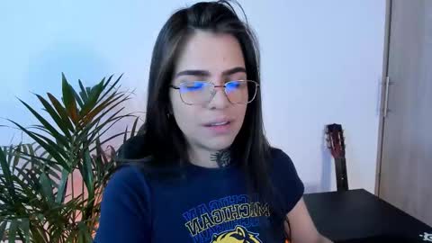 Snapshot of meurief chatting on 12/01/25, 03:06 Meurif online show from 12/01/25, 03:06