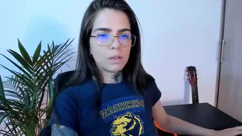 Snapshot of meurief chatting on 12/02/25, 02:12 Meurif online show from 12/02/25, 02:12