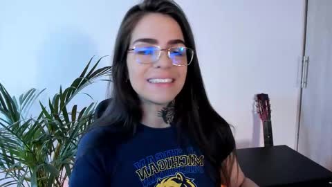 Snapshot of meurief chatting on 12/04/25, 12:25 Meurif online show from 12/04/25, 12:25