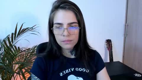 Snapshot of meurief chatting on 12/05/25, 12:47 Meurif online show from 12/05/25, 12:47