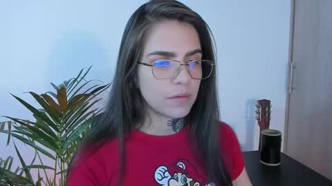 Snapshot of meurief chatting on 04/11/26, 01:54 Meurif online show from 04/11/26, 01:54