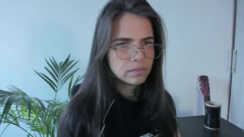 Snapshot of meurief chatting on 06/06/26, 01:05 Meurif online show from 06/06/26, 01:05