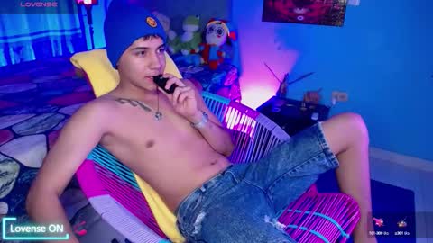 Snapshot of mexican_cum chatting on 09/24/25, 02:59 Jhon online show from 09/24/25, 02:59
