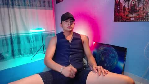 Snapshot of mexican_cum chatting on 03/25/26, 01:55 Jhon online show from 03/25/26, 01:55