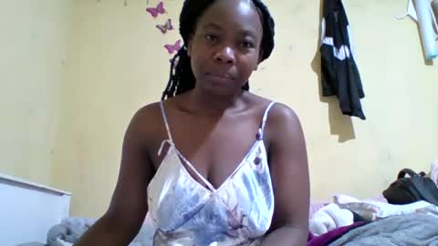 Snapshot of meybel chatting on 07/08/26, 07:46 Meybel online show from 07/08/26, 07:46