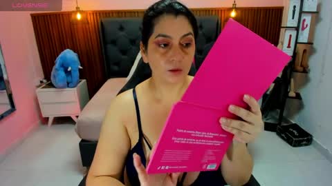 Snapshot of meylagia chatting on 05/28/26, 03:04 meylagia online show from 05/28/26, 03:04