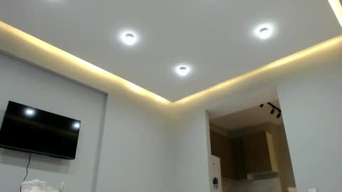 Snapshot of meyong_mg chatting on 03/09/25, 10:19 Mey Kylie online show from 03/09/25, 10:19