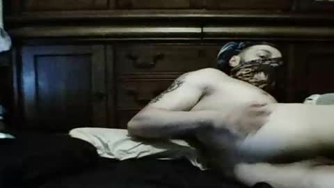 Snapshot of mezomeister chatting on 04/20/26, 07:44 ZoeyYogaBoy online show from 04/20/26, 07:44