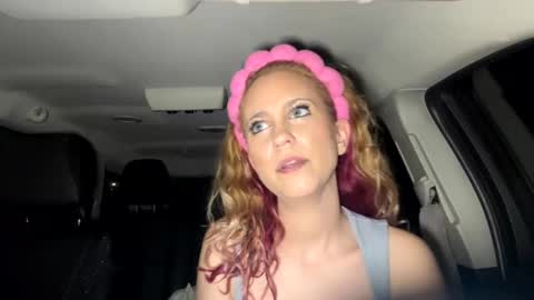 Snapshot of mezzy69 chatting on 02/25/25, 09:53 mezzy69 online show from 02/25/25, 09:53