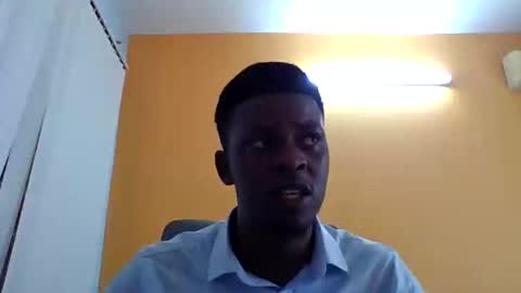 Snapshot of mfalmetsulai chatting on 11/27/25, 05:53 tsulai online show from 11/27/25, 05:53