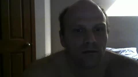 Snapshot of mgaynor1993 chatting on 04/12/26, 05:01 mgaynor1993 online show from 04/12/26, 05:01