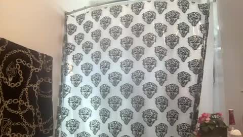 miaaheart online show from 04/17/26, 05:27