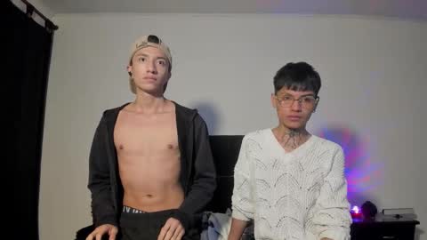 Snapshot of mhatias_ chatting on 11/16/25, 03:34 MATHIAS online show from 11/16/25, 03:34