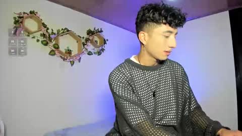 Snapshot of mhatias_ chatting on 12/23/25, 03:48 MATHIAS online show from 12/23/25, 03:48