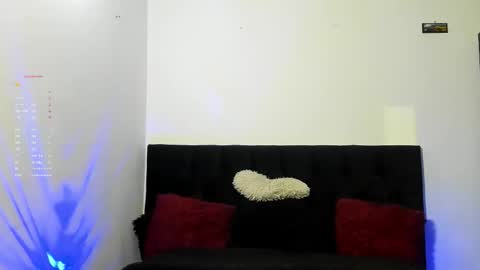 Snapshot of mhatias_ chatting on 01/06/26, 01:31 MATHIAS online show from 01/06/26, 01:31