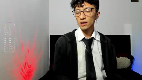 Snapshot of mhatias_ chatting on 01/10/26, 02:24 MATHIAS online show from 01/10/26, 02:24