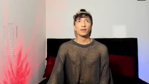 Snapshot of mhatias_ chatting on 01/14/26, 02:06 MATHIAS online show from 01/14/26, 02:06