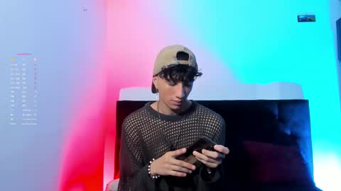 Snapshot of mhatias_ chatting on 01/16/26, 02:15 MATHIAS online show from 01/16/26, 02:15