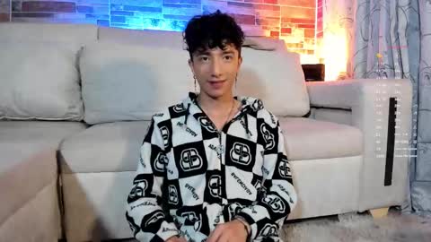 Snapshot of mhatias_ chatting on 02/04/26, 03:23 MATHIAS online show from 02/04/26, 03:23