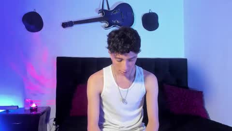 Snapshot of mhatias_ chatting on 02/10/26, 04:05 MATHIAS online show from 02/10/26, 04:05