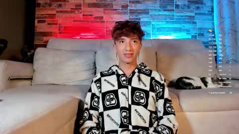 Snapshot of mhatias_ chatting on 03/12/26, 05:46 MATHIAS online show from 03/12/26, 05:46